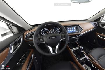 2017款众泰T300 1.5L手动豪华型